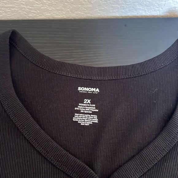 Sonoma Women's Plus Size Black Tank Top with Button Down Front ~ Size 2X - Picture 4 of 4